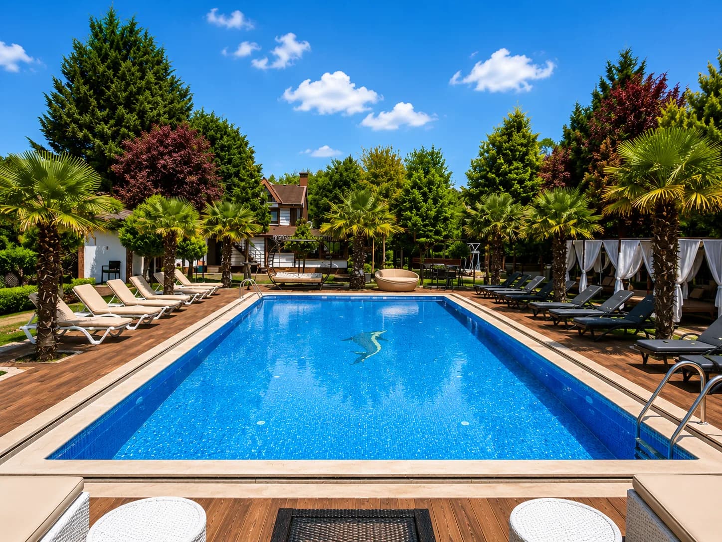 216 North Hotel doğa içindeki açık havuz deneyimi